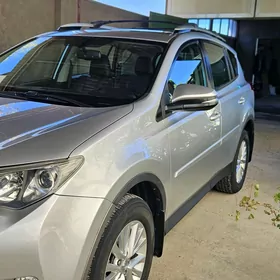 Toyota RAV4 2013