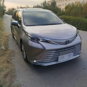 Toyota Sienna 2023