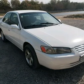 Toyota Camry 1997