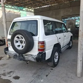 Mitsubishi Pajero 1998