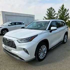 Toyota Highlander 2024
