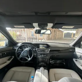 Mercedes-Benz E350 2011