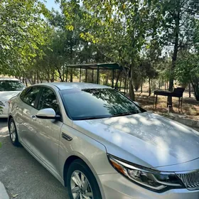 Kia Optima 2019