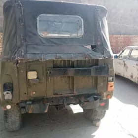 UAZ 469 1990