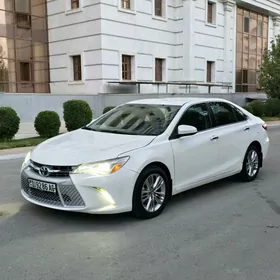 Toyota Camry 2017