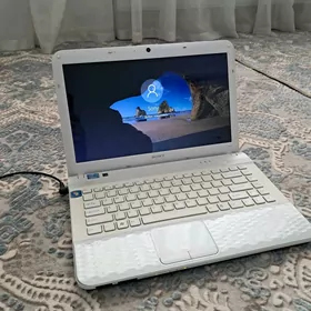 Sony i3