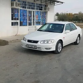 Toyota Camry 2001
