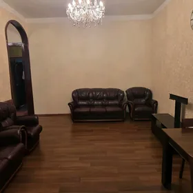 KWARTAL 3 KOM WYSOKIY POTOLOK,