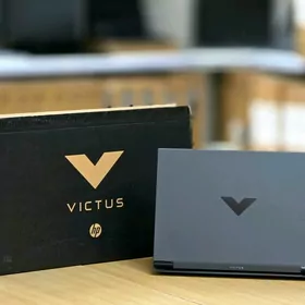 Hp Victus/RTX4060/R7-8/32GB