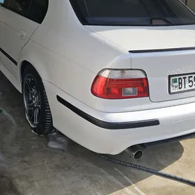 BMW 330 2003
