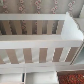 кровать детская от