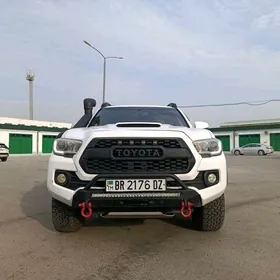 Toyota Tacoma 2015