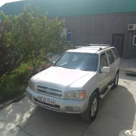 Nissan Pathfinder 2002