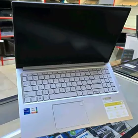 ASUS i7(13)16/512