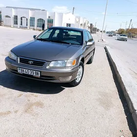 Toyota Camry 1999