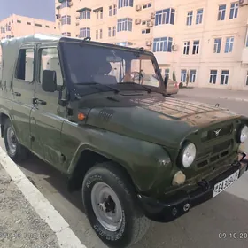 UAZ 469 2004