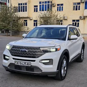 Ford Explorer 2021