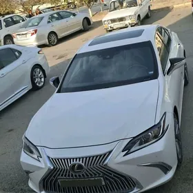 Lexus ES 350 2020