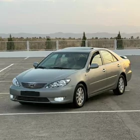 Toyota Camry 2005