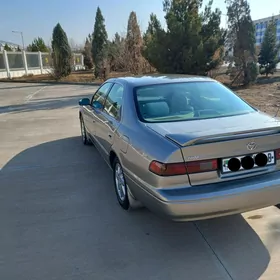 Toyota Camry 1999