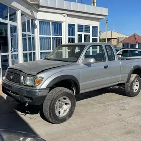 Toyota Tacoma 2003