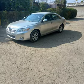 Toyota Camry 2011