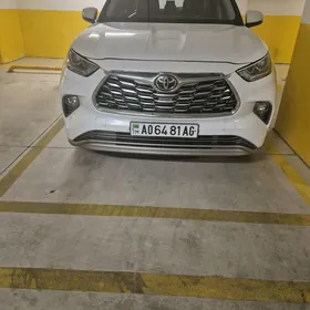 Toyota Highlander 2020