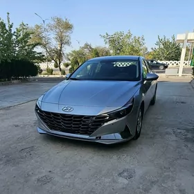Hyundai Elantra 2021