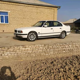 BMW 525 1990