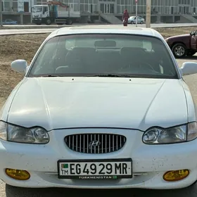 Hyundai Sonata 1999