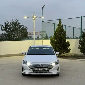 Hyundai Elantra 2019