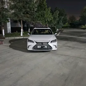 Lexus ES 350 2022