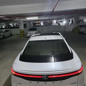 Toyota Crown 2023