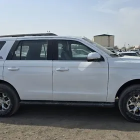 Ford Expedition 2022