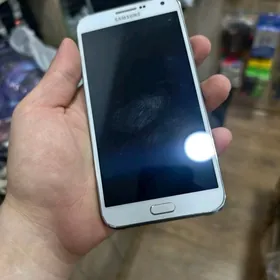 Samsung E7