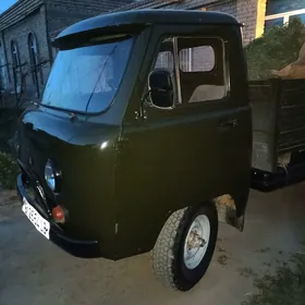 UAZ 469 1985
