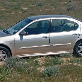 Nissan Maxima 2000