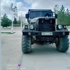 Ural 4320 1992