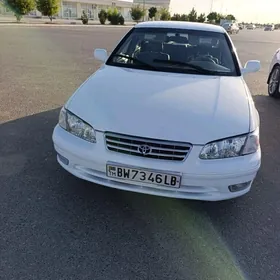 Toyota Camry 2001