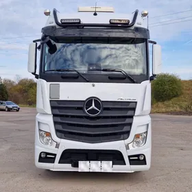 Mercedes-Benz ACTROS 3331 2023