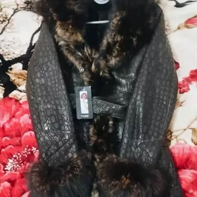 Верхняя  женская одежда