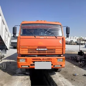Kamaz 6520 2012