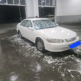 Toyota Camry 1997
