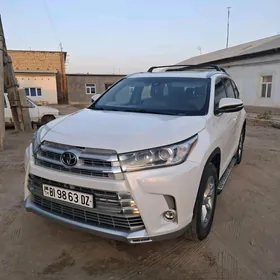 Toyota Highlander 2016