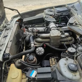 BMW 730 1991