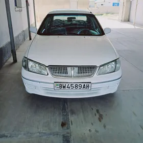 Nissan Sunny 2001