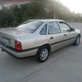 Opel Vectra 1990
