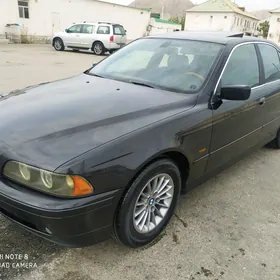 BMW E39 2000