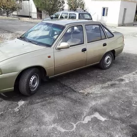 Daewoo Nexia 2010