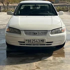 Toyota Camry 1999